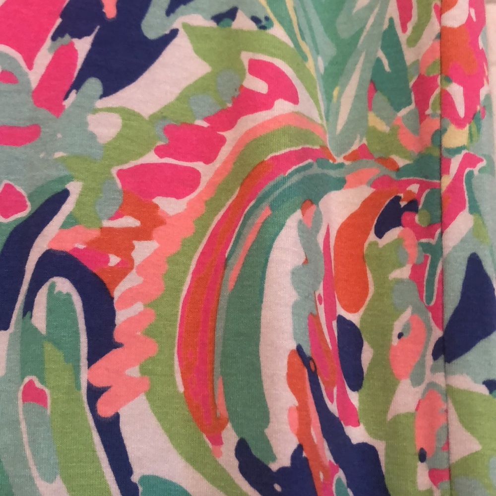Lilly Pulitzer - Picture 2 of 3